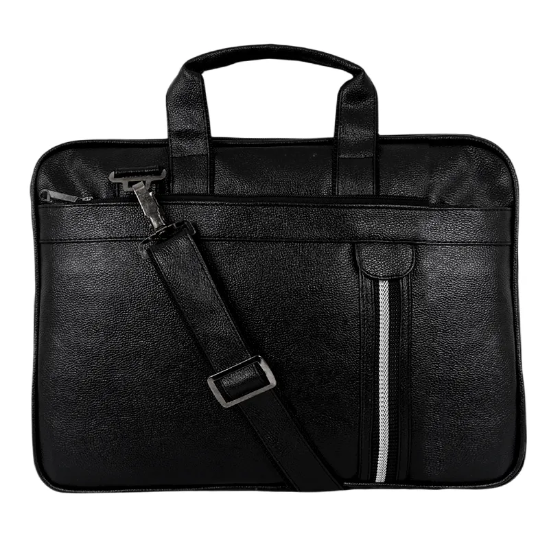 Premium Office laptop bag manufacturer in Kochi supplying customized corporate laptop bags in bulk.